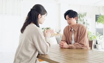 話し合いで「黙り込む」行動の裏にある心理